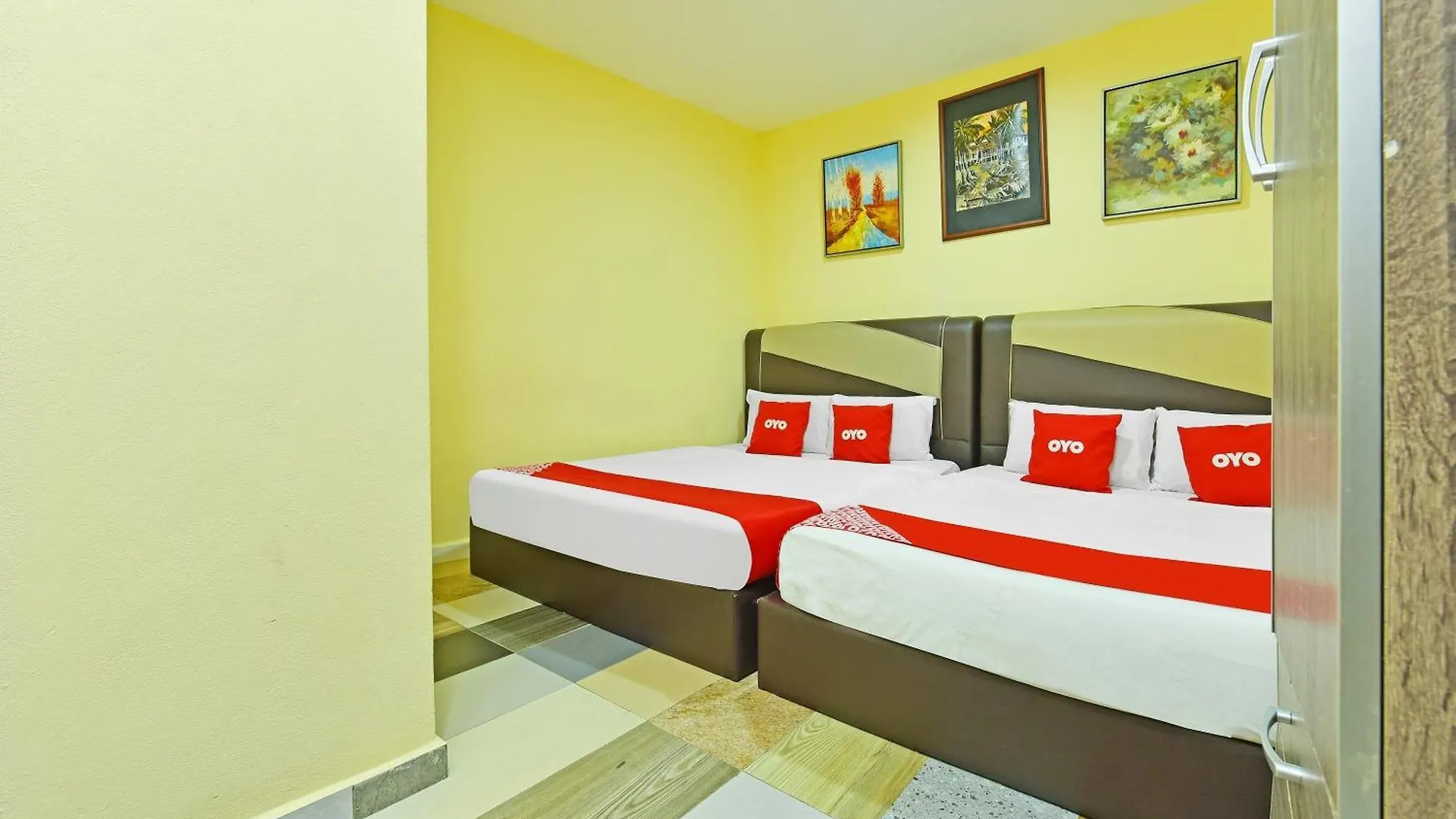 ** Hotel Oyo 873 Bamboo Inn Batu Feringgi Ma­lay­sia